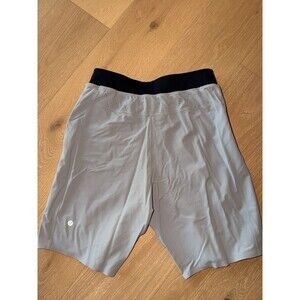 Lululemon  9" Linerless Light Grey Size S Gym Run Stretch